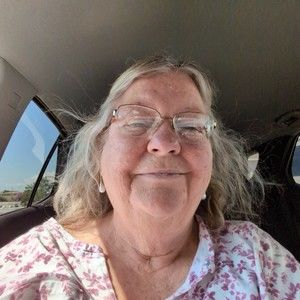 Meet your Posher, Lorna